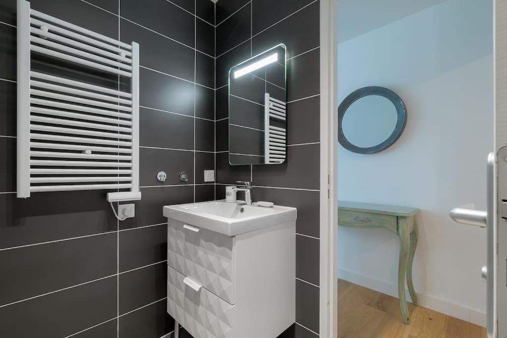 Apartment Le Shabby Chic, Beau T2, Patio, Centre *